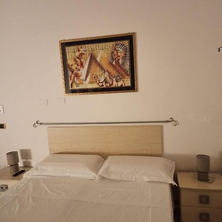 Rooms Center Wolf - Matrimoniale E Comunicanti Matera Eksteriør billede