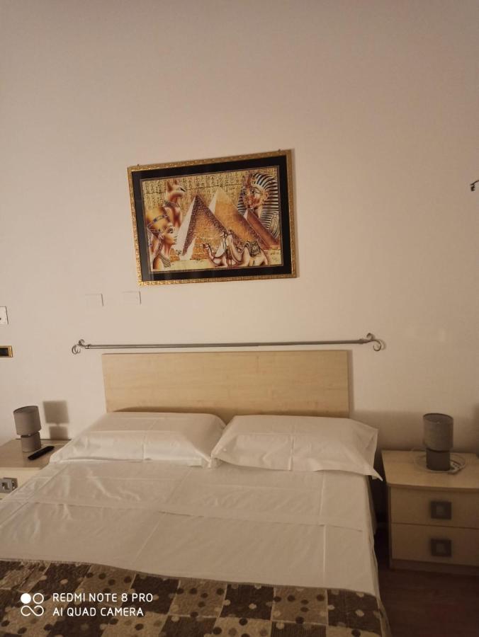 Rooms Center Wolf - Matrimoniale E Comunicanti Matera Eksteriør billede