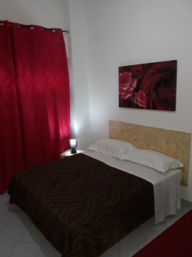 Rooms Center Wolf - Matrimoniale E Comunicanti Matera Eksteriør billede