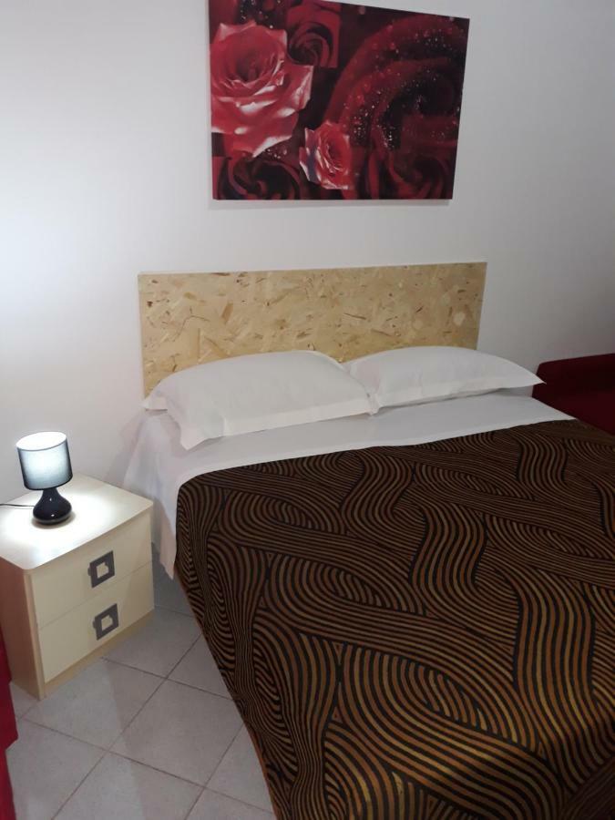 Rooms Center Wolf - Matrimoniale E Comunicanti Matera Eksteriør billede